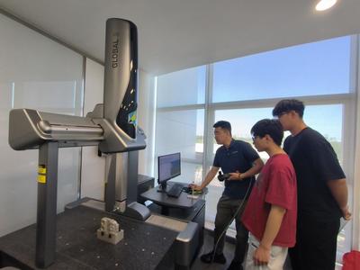 青岛工程职业学院与海克斯康成功举办工业产品质量检测技术专业校企合作班第四期企业实践活动